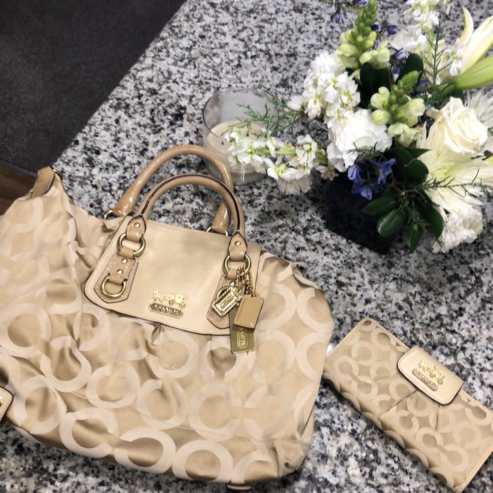 matching COACH purse and wallet